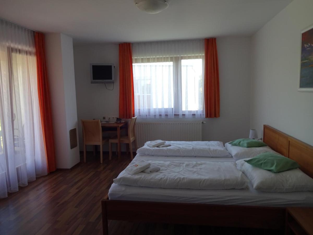 Balaca Panzio Veszprem Exterior photo